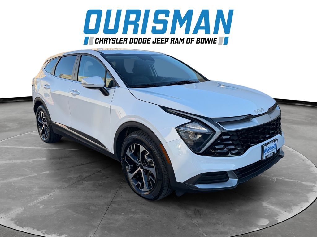 2023 Kia Sportage EX's photo