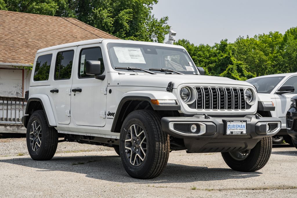 2025 Jeep Wrangler 4-Door Sahara's photo