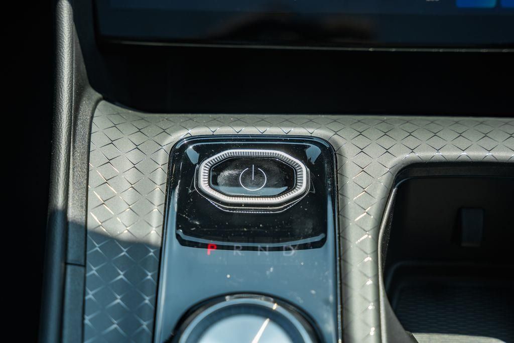 2025 Jeep Wagoneer S Limited - Photo 25