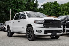 2026 Ram 1500 LARAMIE CREW CAB 4X4 5'7 BOX Pickup