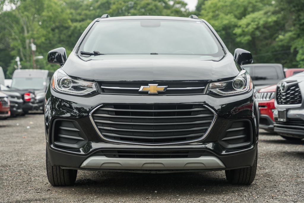 Used 2019 Chevrolet Trax LT with VIN KL7CJPSB4KB923863 for sale in Bowie, MD
