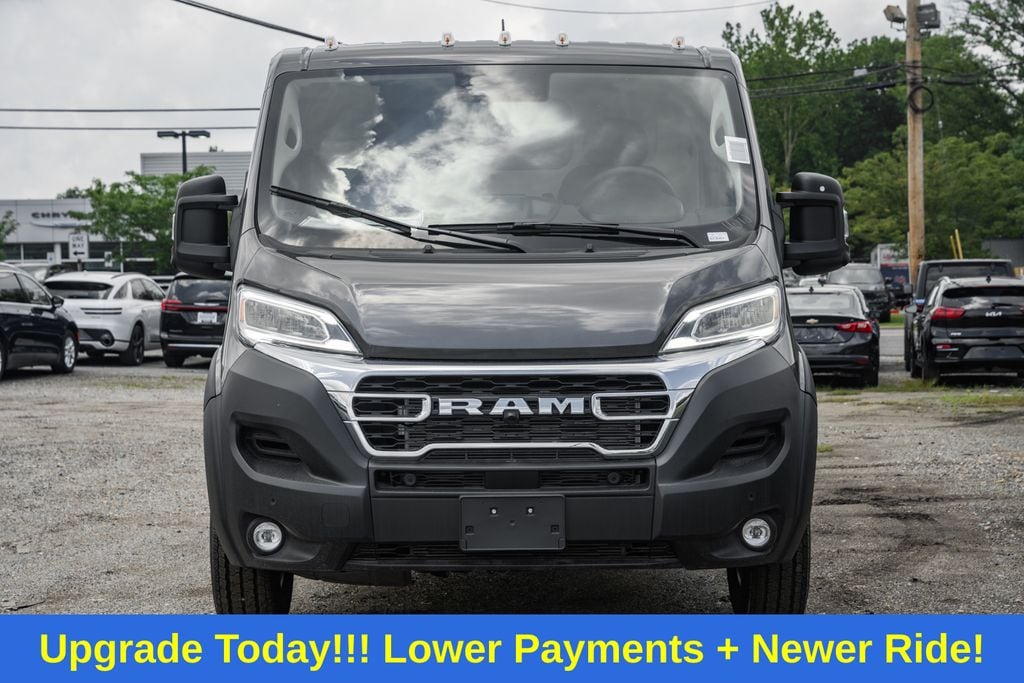 New 2025 Ram ProMaster PROMASTER 1500 SLT CARGO VAN LOW ROOF 136' WB Cargo Van