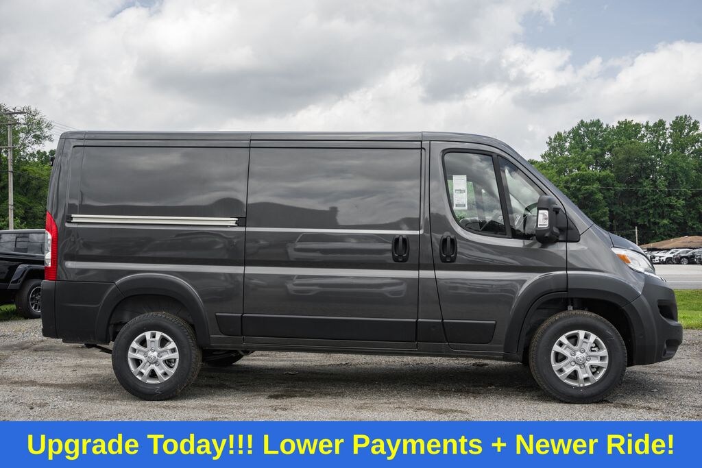 New 2025 Ram ProMaster PROMASTER 1500 SLT CARGO VAN LOW ROOF 136' WB Cargo Van