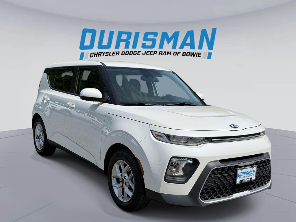 2020 Kia Soul 2.0L S IVT's photo