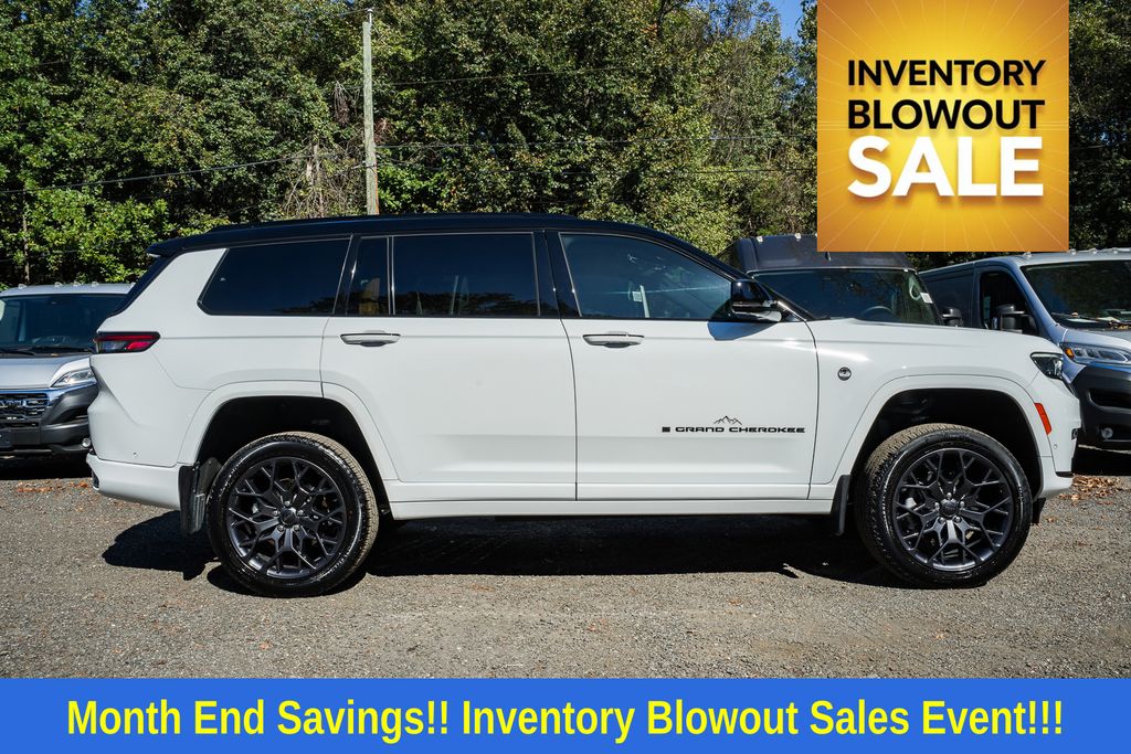 2024 Jeep Grand Cherokee L Summit photo 3