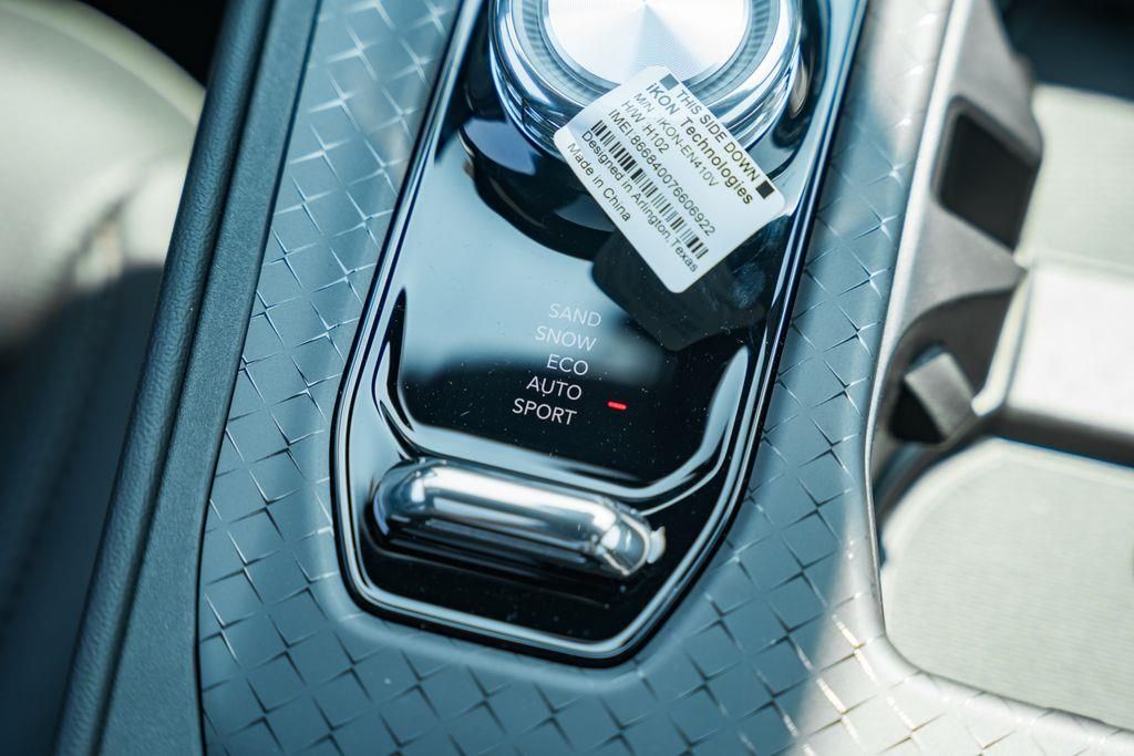 2025 Jeep Wagoneer S Limited - Photo 27