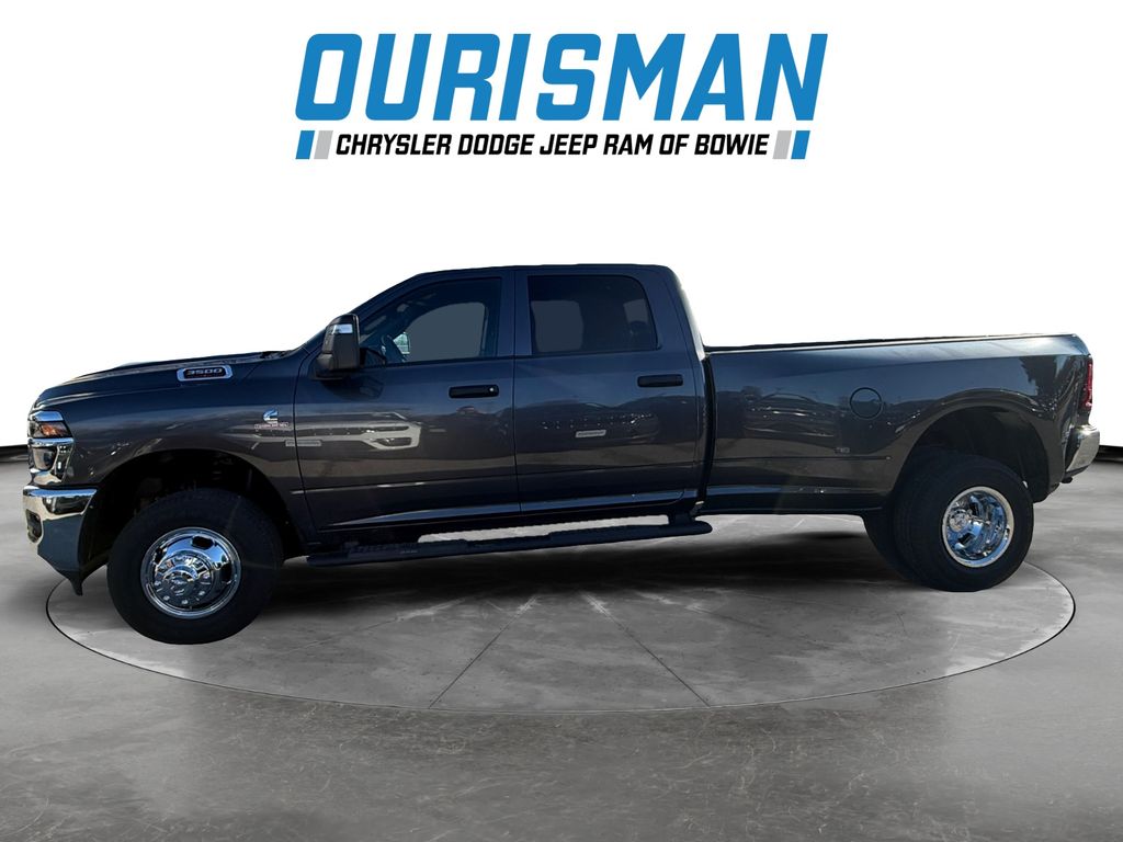 2026 Ram 3500 Tradesman photo 3