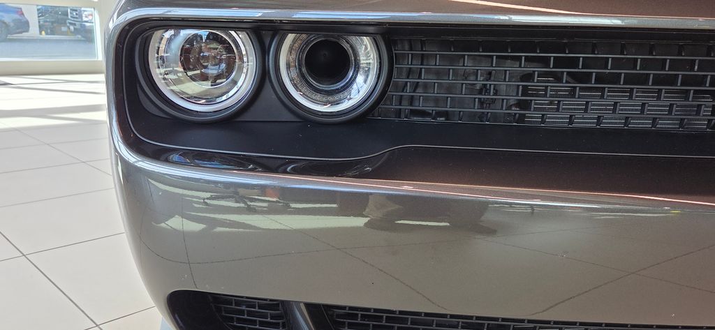 2022 Dodge Challenger SRT8 Hellcat photo 2