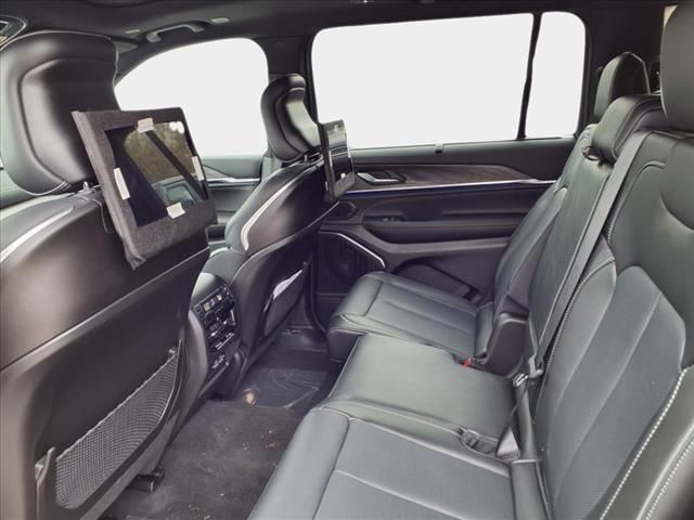 2025 Jeep Grand Cherokee L Overland - Photo 13