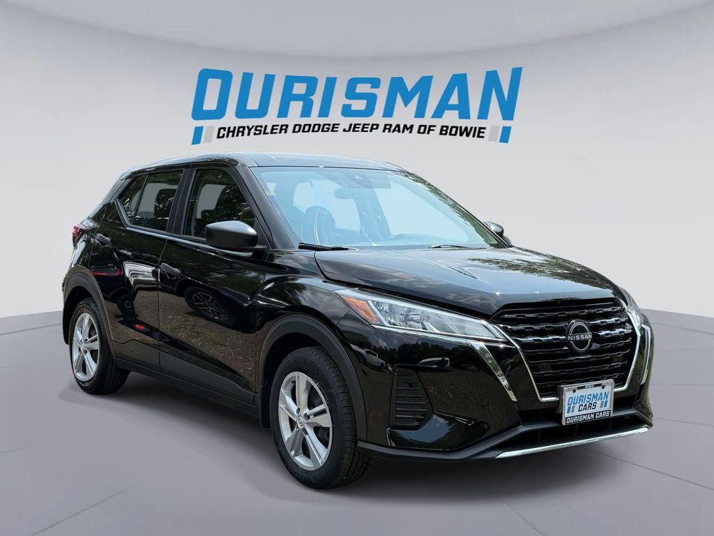2023 Nissan Kicks