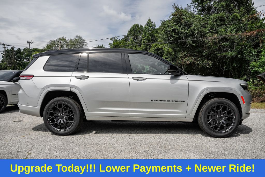 2025 Jeep Grand Cherokee L Summit Reserve photo 3