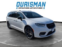 2026 Chrysler Pacifica Limited Passenger Van