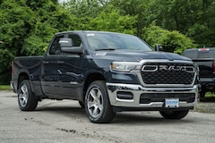 2025 Ram 1500 TRADESMAN QUAD CAB 4X4 6'4 BOX Pickup