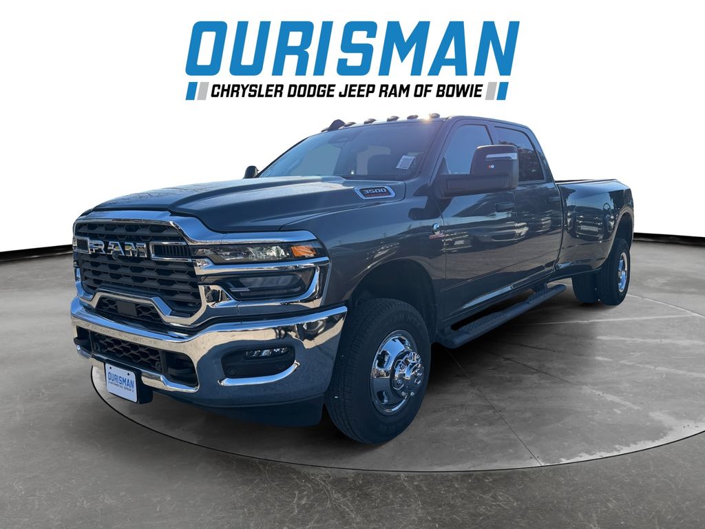 2026 Ram 3500 Tradesman photo 2