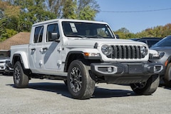 2025 Jeep Gladiator SPORT S 4X4 Pickup