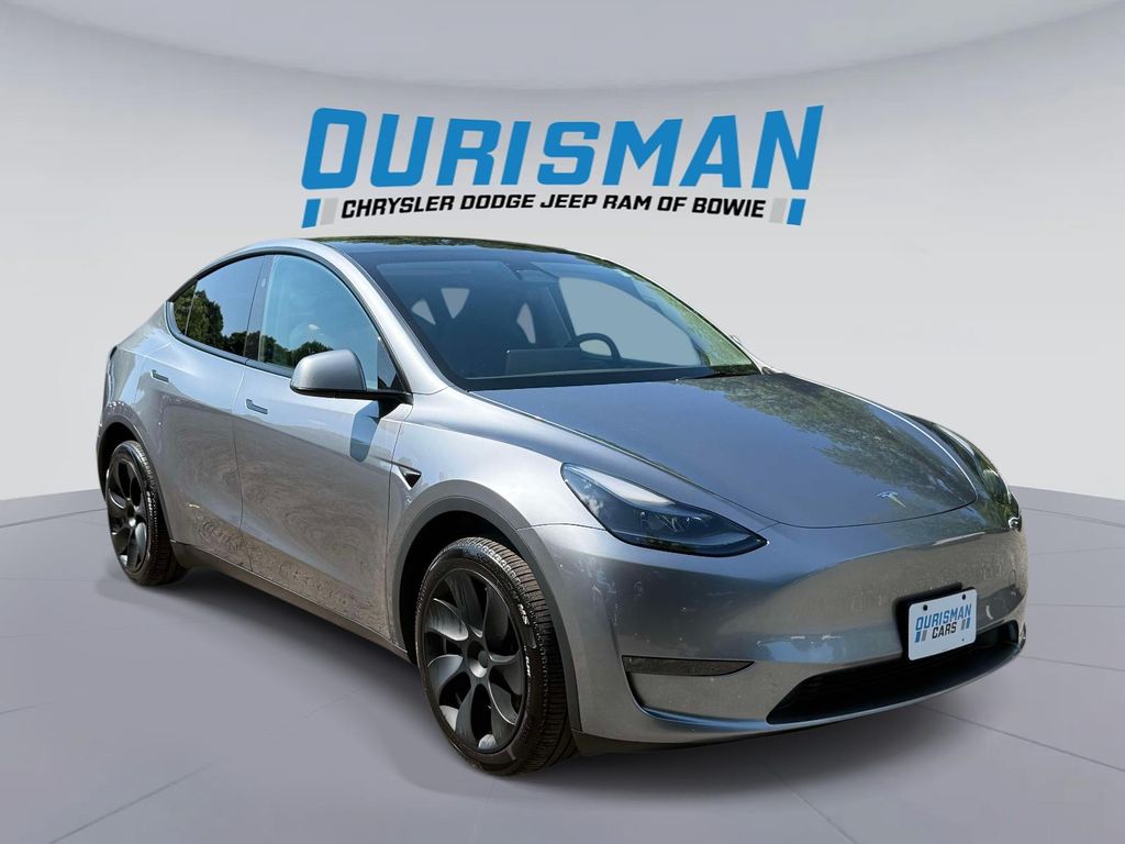 2024 Tesla Model Y Long Range Dual Motor All-Wheel Drive's photo