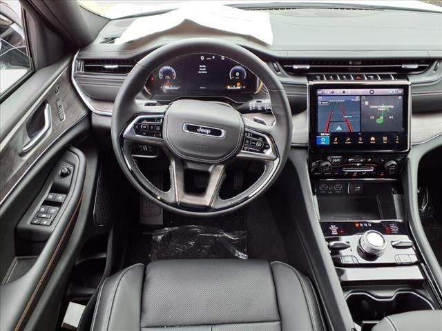 2025 Jeep Grand Cherokee L Overland - Photo 17