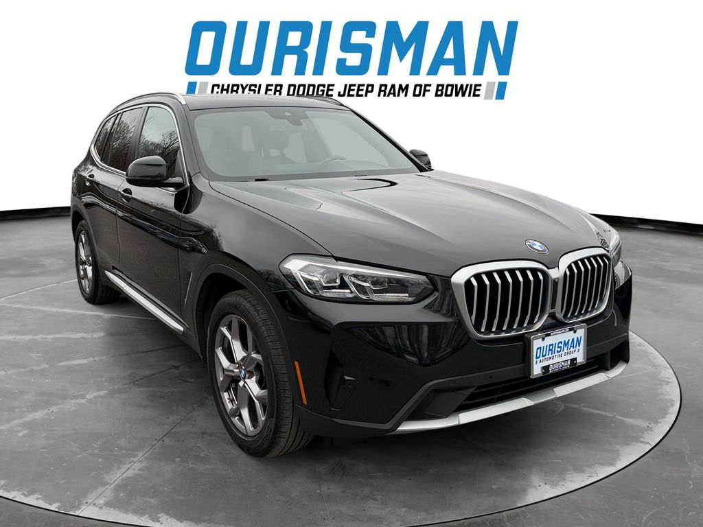 2022 BMW X3 30i's photo