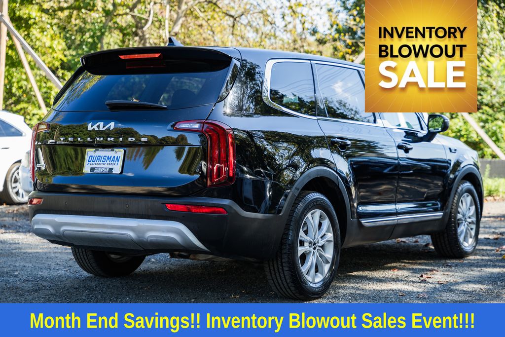 2022 Kia Telluride LX photo 4