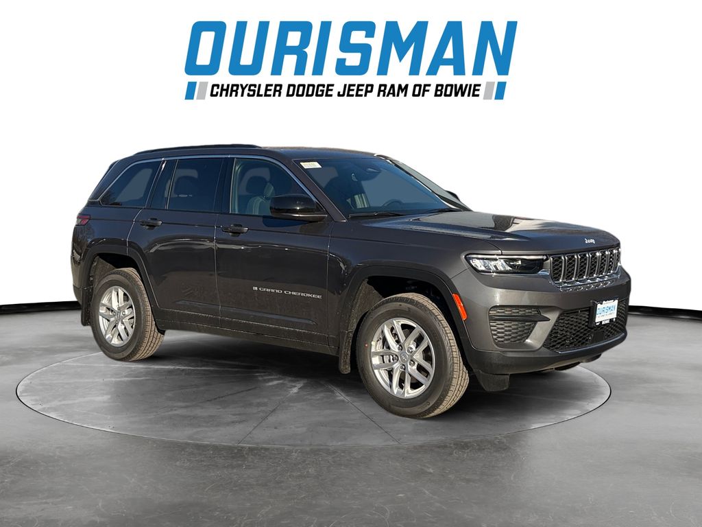2025 Jeep Grand Cherokee Laredo's photo