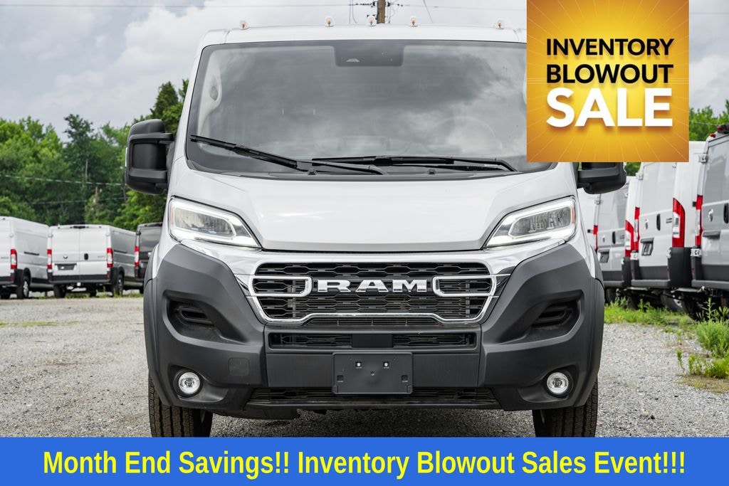 New 2025 Ram ProMaster PROMASTER 2500 SLT CARGO VAN LOW ROOF 136' WB Cargo Van
