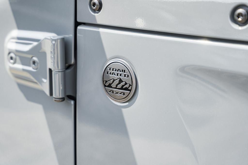 2025 Jeep Gladiator Sport S - Photo 16