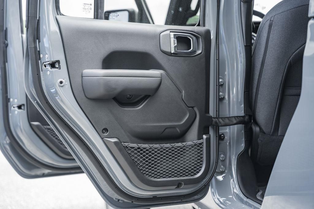 2025 Jeep Gladiator Sport S - Photo 37