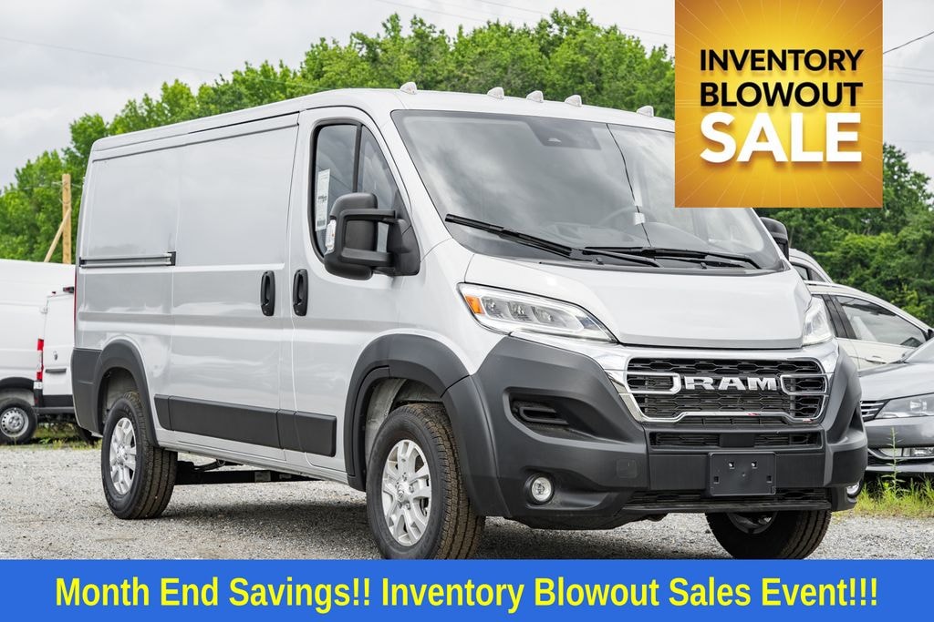New 2025 Ram ProMaster PROMASTER 2500 SLT CARGO VAN LOW ROOF 136' WB Cargo Van