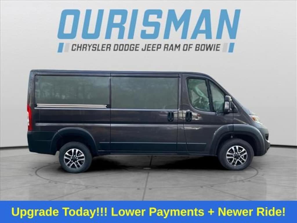 New 2025 Ram ProMaster PROMASTER 3500 SLT CARGO VAN LOW ROOF 136' WB Cargo Van