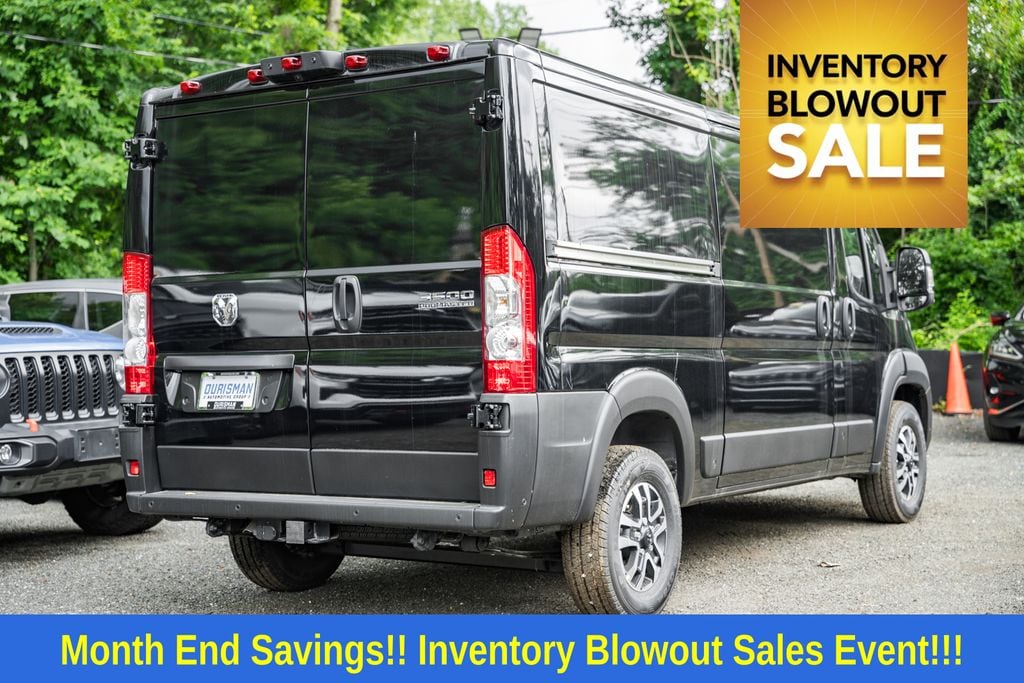 New 2025 Ram ProMaster PROMASTER 3500 SLT CARGO VAN LOW ROOF 136' WB Cargo Van
