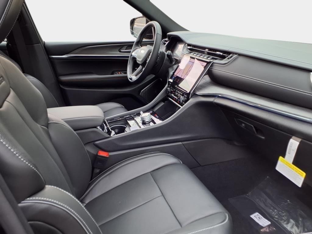 2025 Jeep Grand Cherokee Overland - Photo 21