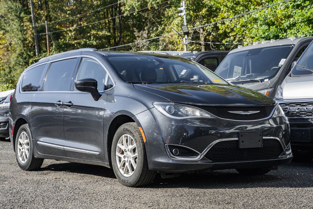 2020 Chrysler Pacifica Touring L
