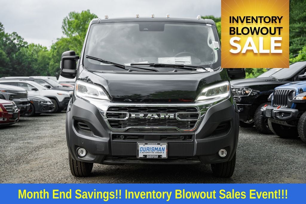New 2025 Ram ProMaster PROMASTER 3500 SLT CARGO VAN LOW ROOF 136' WB Cargo Van
