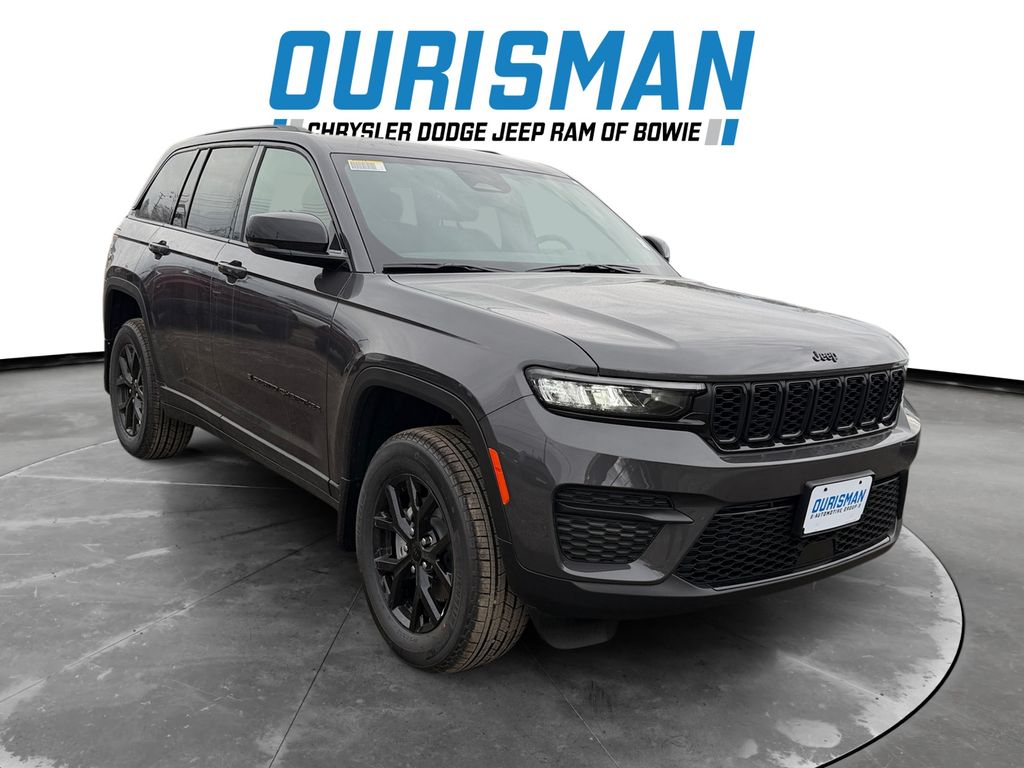 2025 Jeep Grand Cherokee Altitude's photo