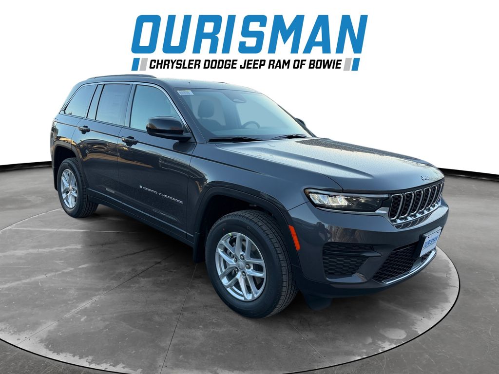 2025 Jeep Grand Cherokee Laredo's photo