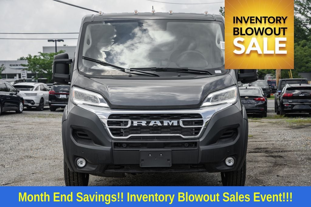 New 2025 Ram ProMaster PROMASTER 1500 SLT CARGO VAN LOW ROOF 136' WB Cargo Van