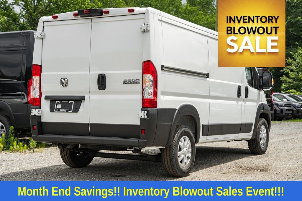 New 2025 Ram ProMaster PROMASTER 2500 SLT CARGO VAN LOW ROOF 136' WB Cargo Van