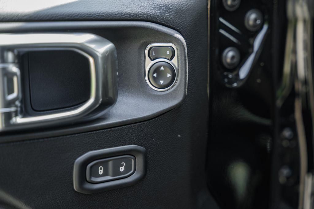 2025 Jeep Gladiator Sport S - Photo 38