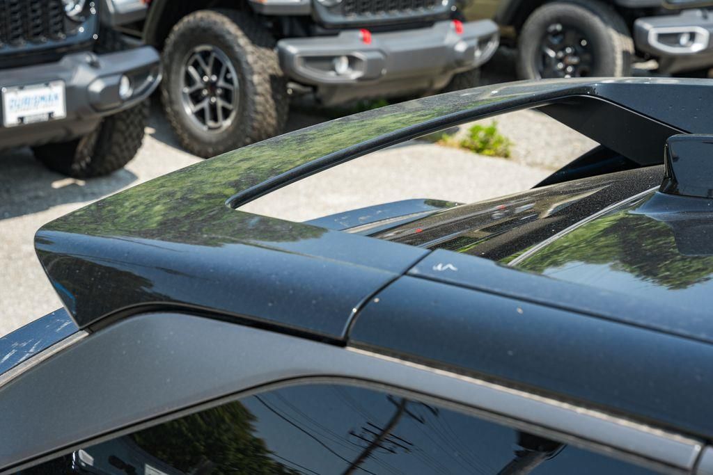2025 Jeep Wagoneer S Limited - Photo 8