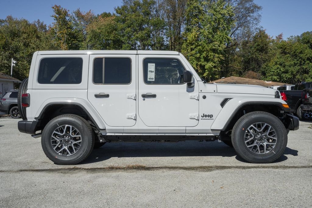 New 2025 Jeep Wrangler 4-DOOR SAHARA Sport Utility