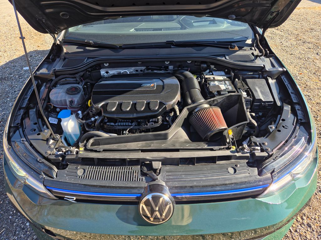 2024 Volkswagen Golf R photo 4