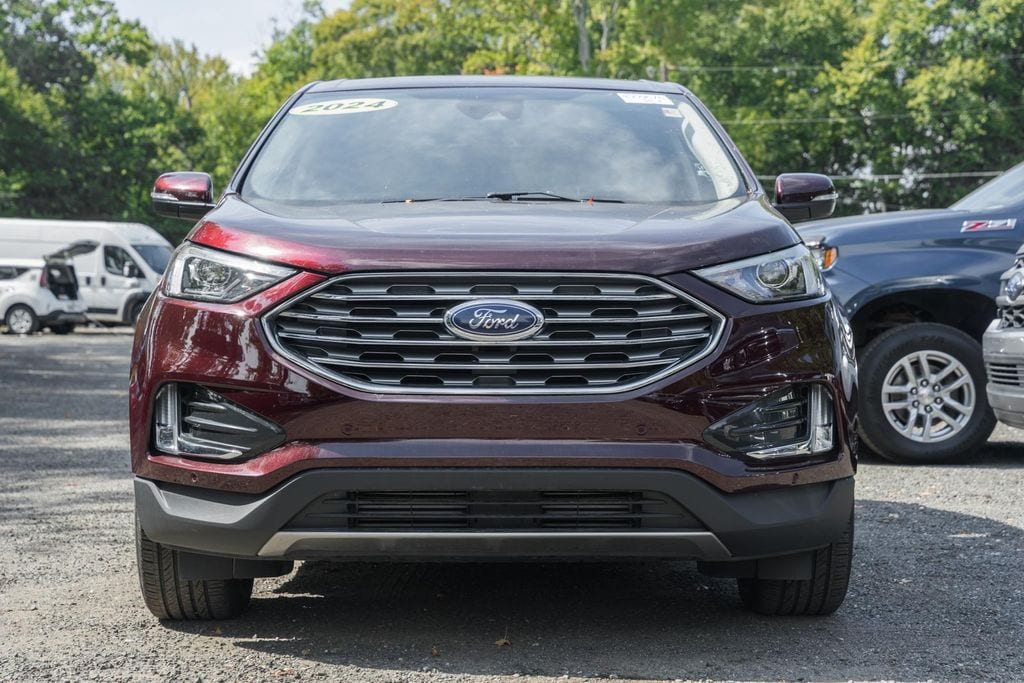 Used 2024 Ford Edge Titanium SUV
