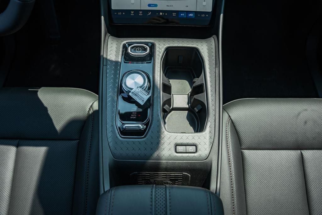 2025 Jeep Wagoneer S Limited - Photo 30