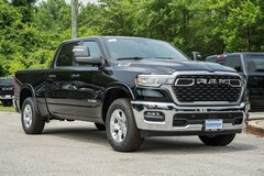 2025 Ram 1500 BIG HORN CREW CAB 4X4 6'4 BOX Pickup