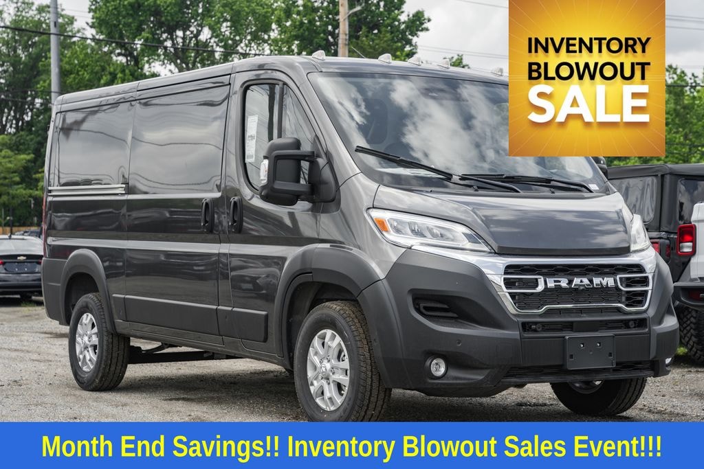 New 2025 Ram ProMaster PROMASTER 1500 SLT CARGO VAN LOW ROOF 136' WB Cargo Van