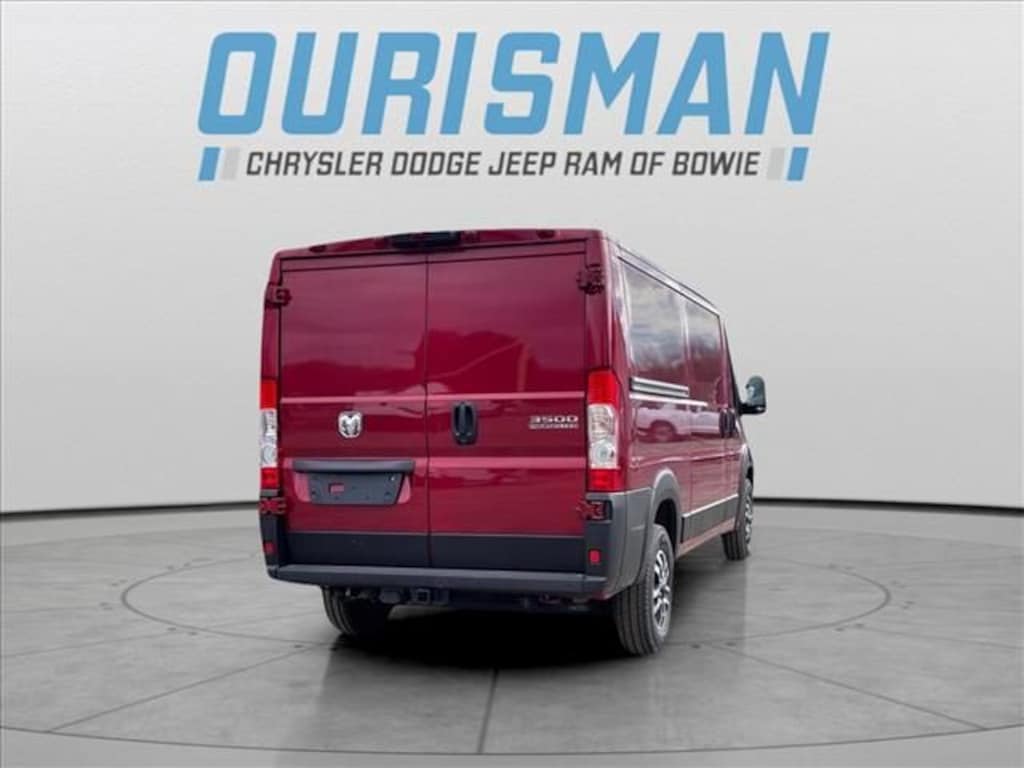 New 2025 Ram ProMaster PROMASTER 3500 SLT CARGO VAN LOW ROOF 136' WB Cargo Van