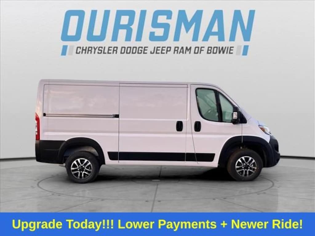 New 2025 Ram ProMaster PROMASTER 3500 SLT CARGO VAN LOW ROOF 136' WB Cargo Van
