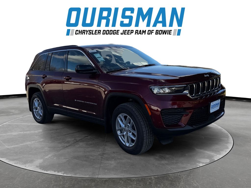 2025 Jeep Grand Cherokee Laredo's photo