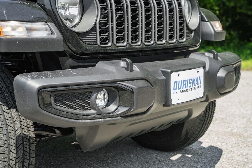 2025 Jeep Gladiator Sport S - Photo 11