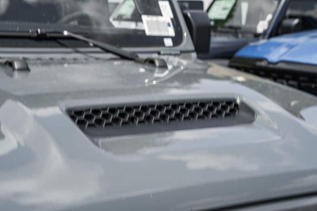 2025 Jeep Gladiator Sport S - Photo 11
